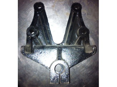 Кронштейн крепления передней рессоры передний 6х4 F J6 FAW (ФАВ) 2932441-80B/C для самосвала фото 1 Набережные Челны